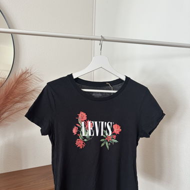 Levis Shirt