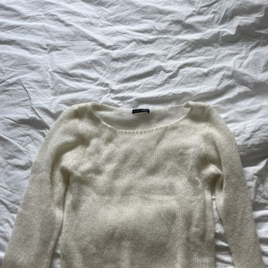 Brandy Melville pullover
