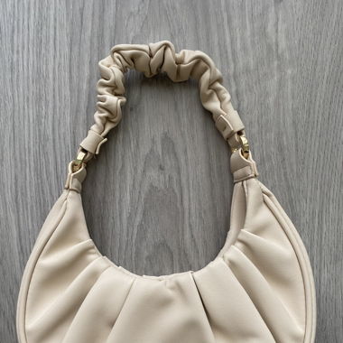 small bag beige
