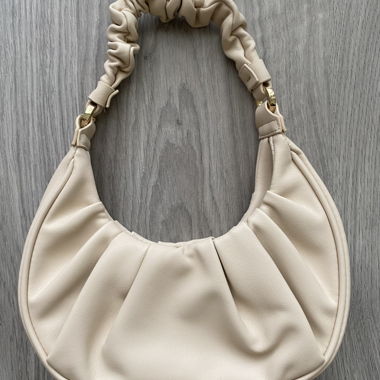 small bag beige