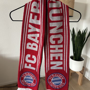 FC Bayern & Champions League Fan Scarves