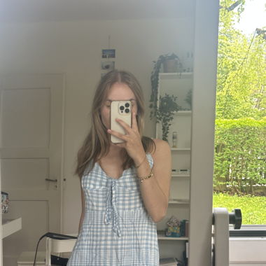 Blaues Kleid