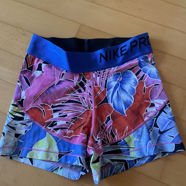 Short estivi colorati Nike Pro