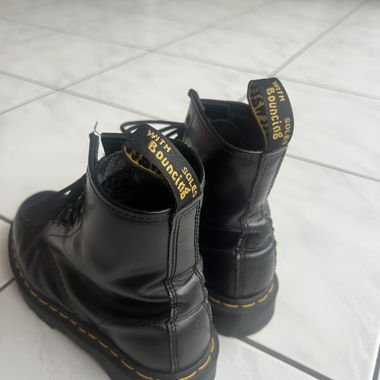 Dr. Martens 1460 BEX 8 EYE BOOT UNISEX 