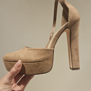 High heels platform