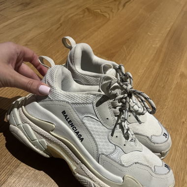 Balenciaga triple S