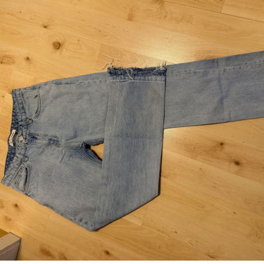 Jeans 2Y Studios