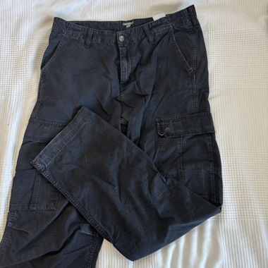 black carhartt wip cargos