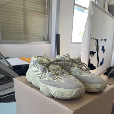 Yeezy 500 jaune super lune 
