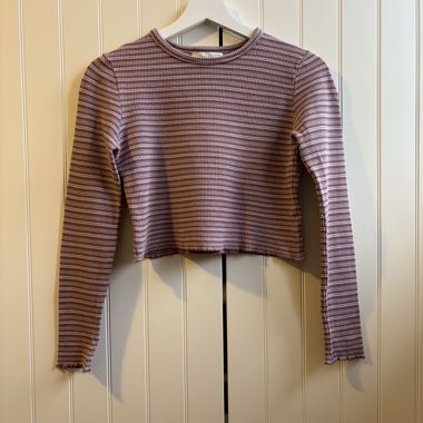 Long-sleeve T-shirt
