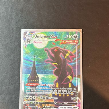 Pokémon Card Umbreon VMAX 215/203