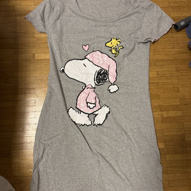 Grey Snoopy nightgown