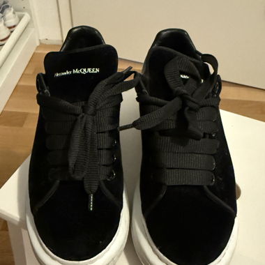 Alexander Mcqueen 