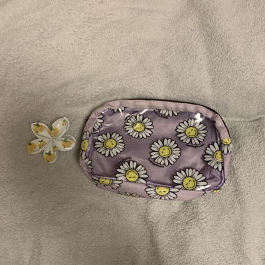 Beauty bag e molletta a artiglio