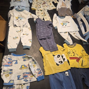 Ensemble pyjama enfant 8 pièces 12-18 mois