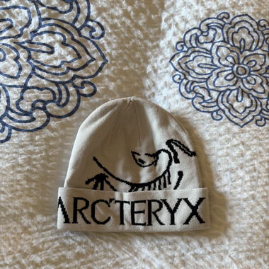 brand new arcteryx beanie