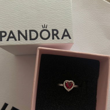 Bague Pandora coeur rouge