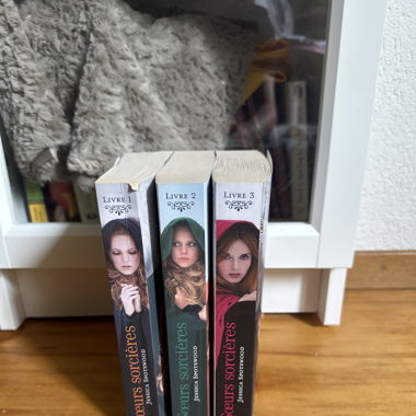 Libro completo Sorelle Streghe