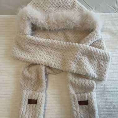 Sciarpa con cappuccio ultra-morbida