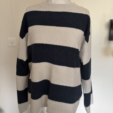 Pull en maille rayé
