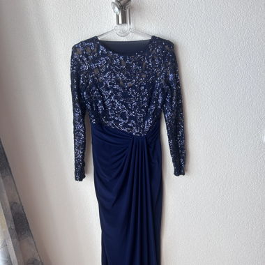 Festkleid in blau