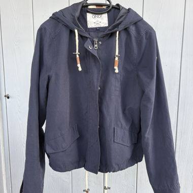 Blaue Übergangsjacke von Only