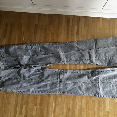 pantaloni