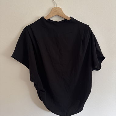 Top Nero a Maniche Corte