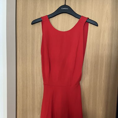 Rotes Kleid mit tollem Rückenausschnitt