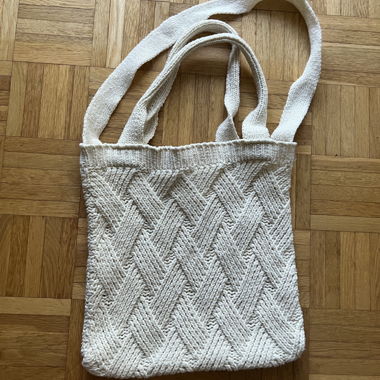 Borsa da spiaggia in maglia lavorata a maglia beige