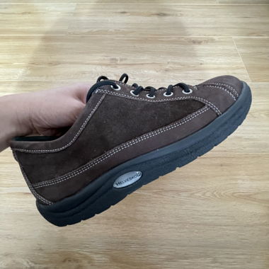 Helvesko Squarish shoes 