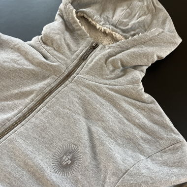Tarzan gefütterter Kapuzenpullover