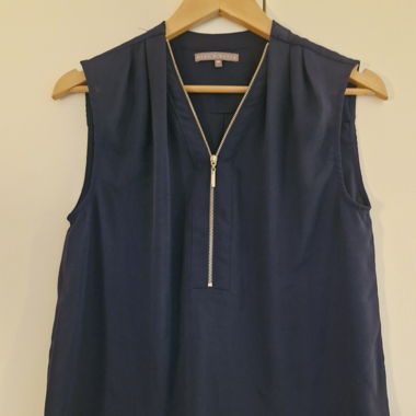 Dunkelblaue Kurzarmbluse