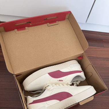 Puma cream and pink sneakers 