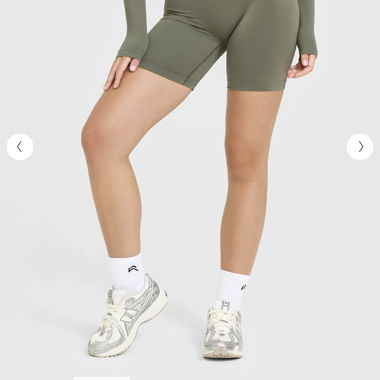 ONER active - Effortless Shorts - S - Salbeigrün