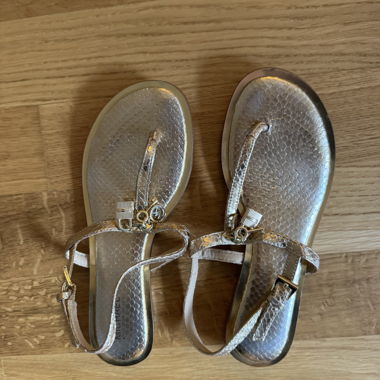 Sandales à bride Michael Kors dorées