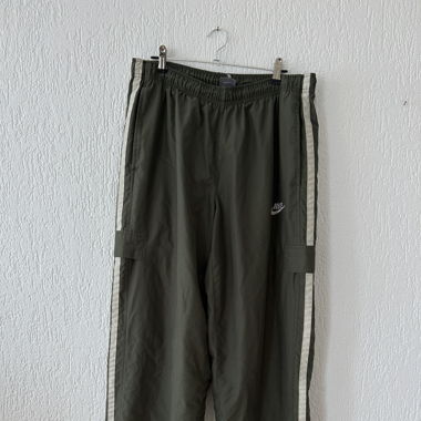 Trackpants