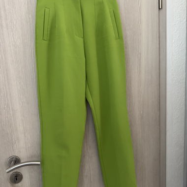 Pantaloni verdi 