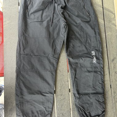 Nike SB pants noirs