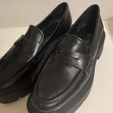 Mocassini neri con plateau Zara