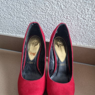 Talon rouge style tissus