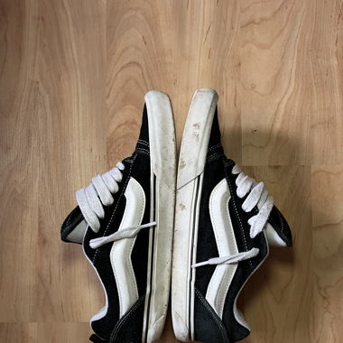 Vans knu school