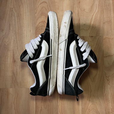 Vans knu school
