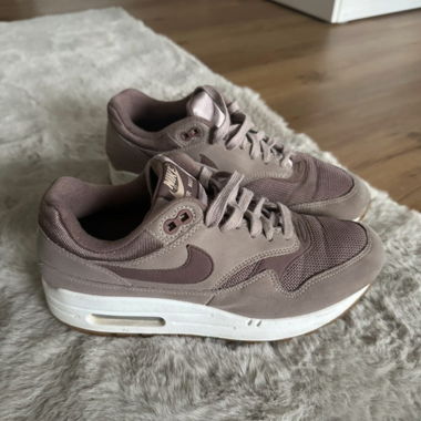 Sneakers Nike Air Gr. 39