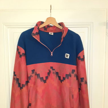 Sweat polaire à demi-zip bleu et rose
