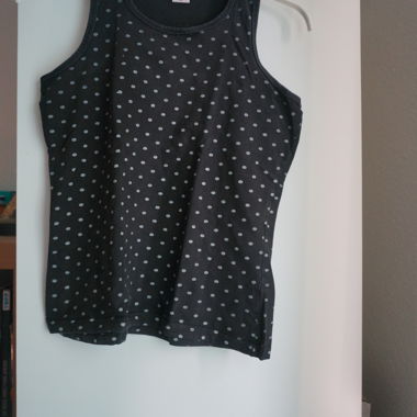 Débardeur noir à pois blancs