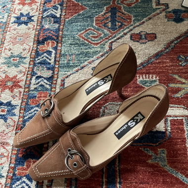 vintage kitten heels brown 