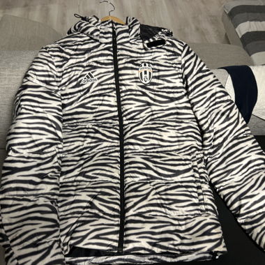 Adidas Juventus Zebra-Jacke