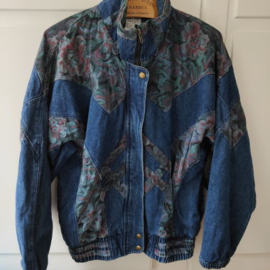 Vintage jeans jacket