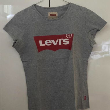 Levi’s grey T shirt 